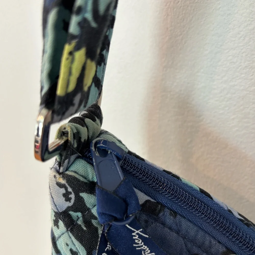 Vera Bradley Indigo Pop Crossbody Bag Retired Pattern